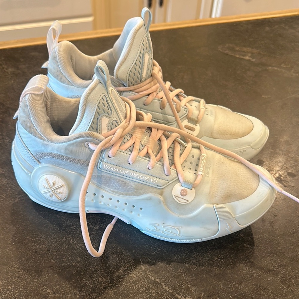 Way of Wade 10 Low “Mint” Basketball Shoes